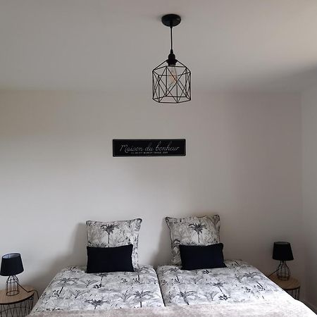 Le Cottage De Mae Seigy Dış mekan fotoğraf